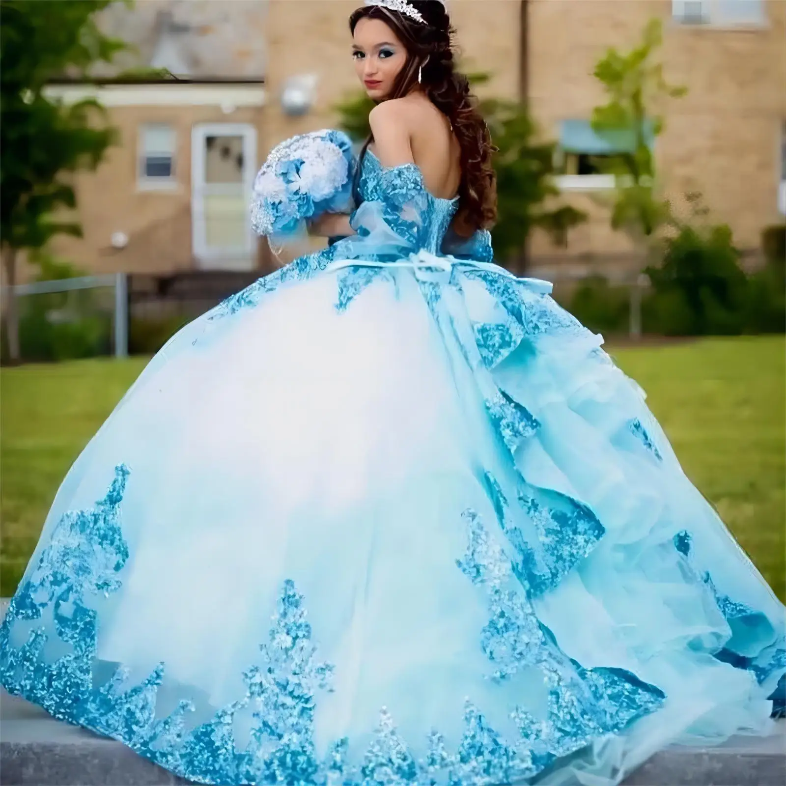 Sequined Corset Charro Sweetheart Quinceanera Dress Ruffles Ball Gown with Detachable Sleeves for Sweet 15 Years Old