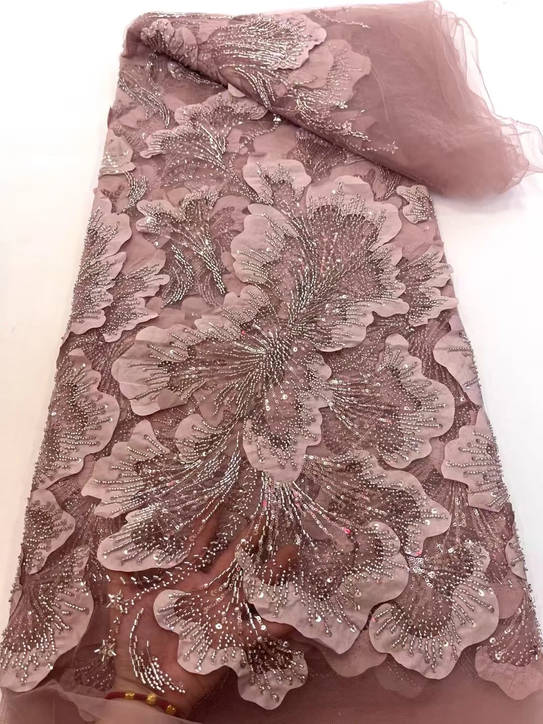 

Нигерийская роскошная сетчатая кружевная ткань с блестками, 2024, высокое качество, африканский тюль, кружевная ткань, французская французская ткань для женщин, шитье свадебного платья