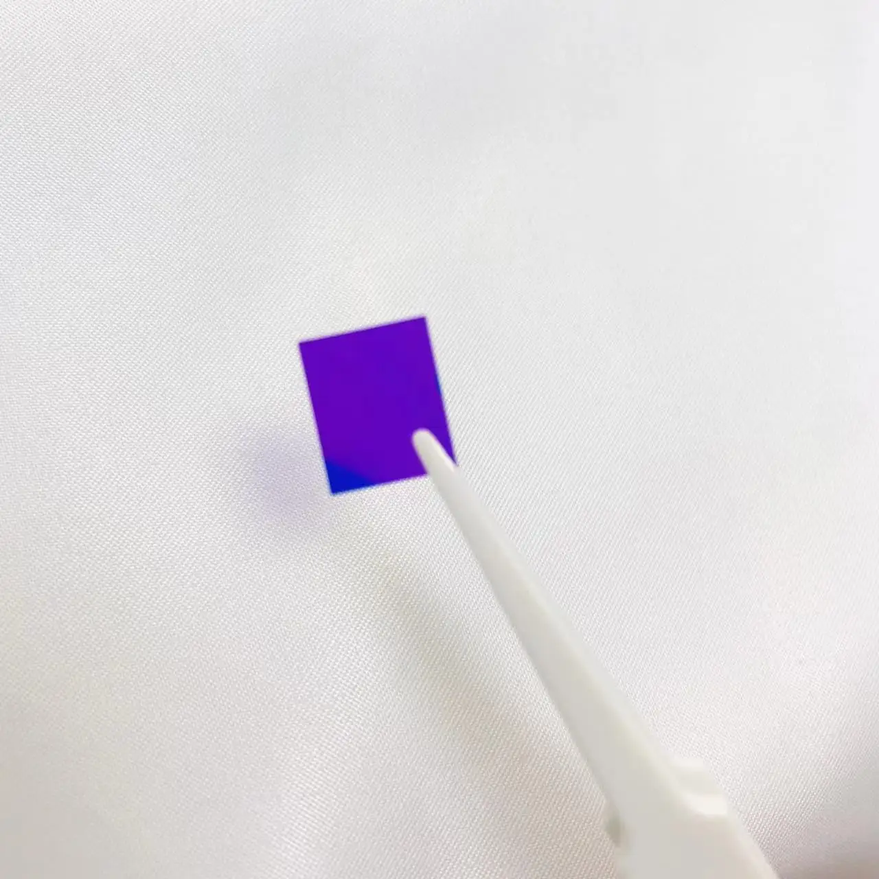 หลายขนาด9X9X1มม.470nm Blue Light Pass แคบกรองสำหรับเลเซอร์