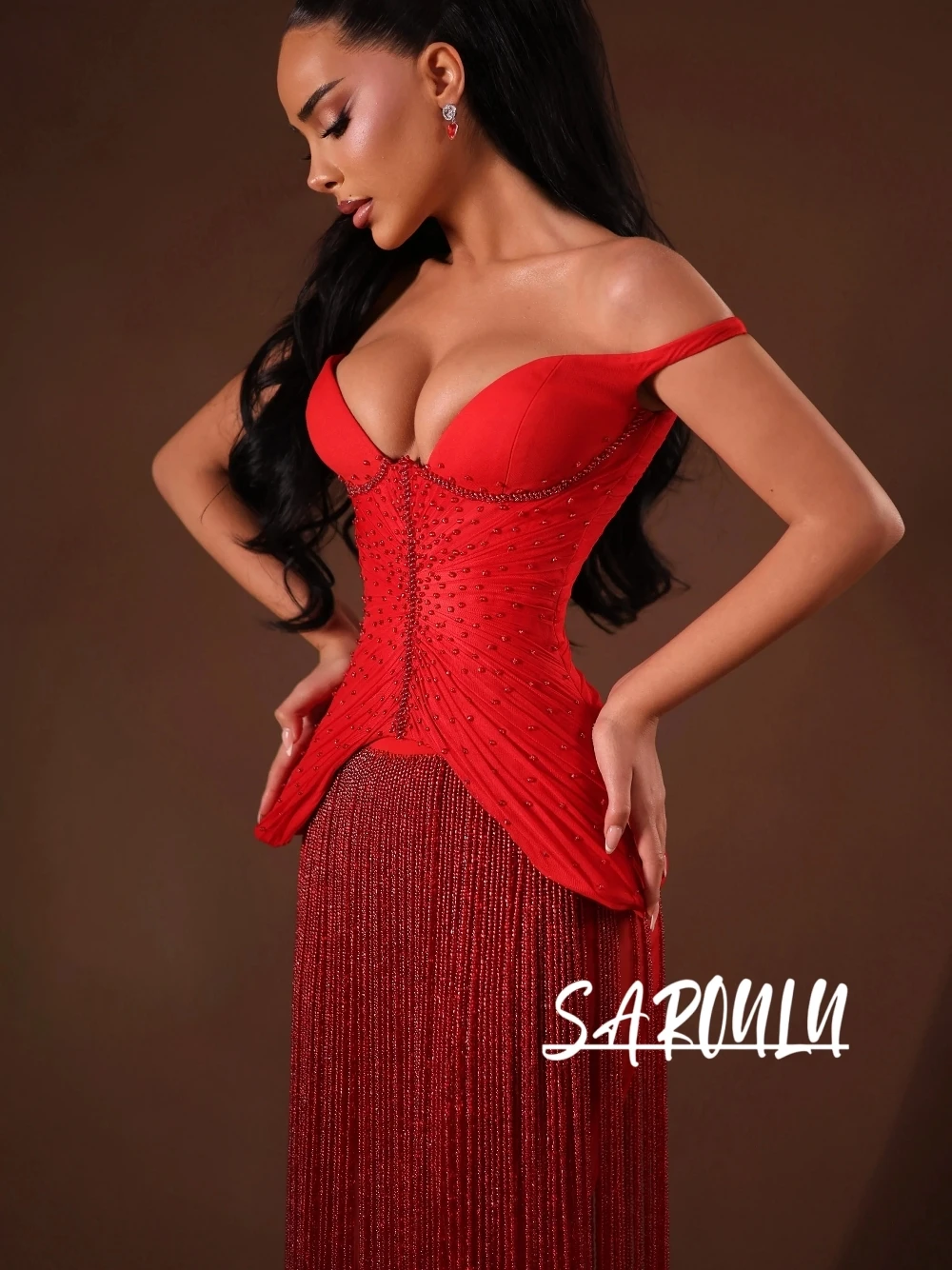

Red Tassel Customized Evening Dress Dazzling Beaded Sexy Deep V Neck Prom Gown Off Shoulder Corset Beautiful Celebrity Wear