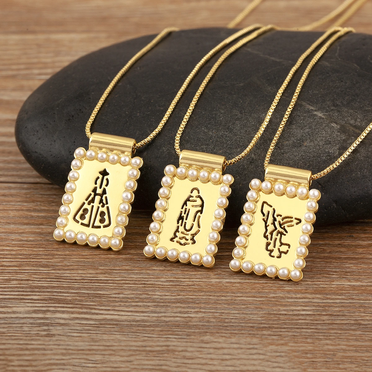 Nidin New Arrival Pearl Frame Square Virgin Mary Pendant Necklace For Women Vintage Mystic Clavicle Chain Jewelry Amulet Gifts