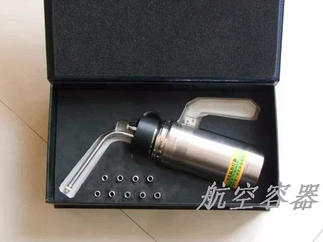 

500ml Cryogenic Liquid Nitrogen (LN2) Sprayer Dewar Tank Nitrogen freez treatment cryotherapy instrument with 9 Heads