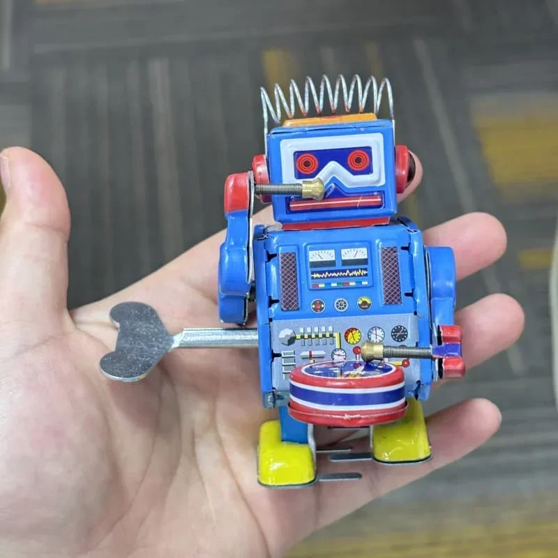

Classic Collection Retro Clockwork Wind Up Toy Metal Walking Tin Band Drummer Robot Mechanical Kids Christmas Gift