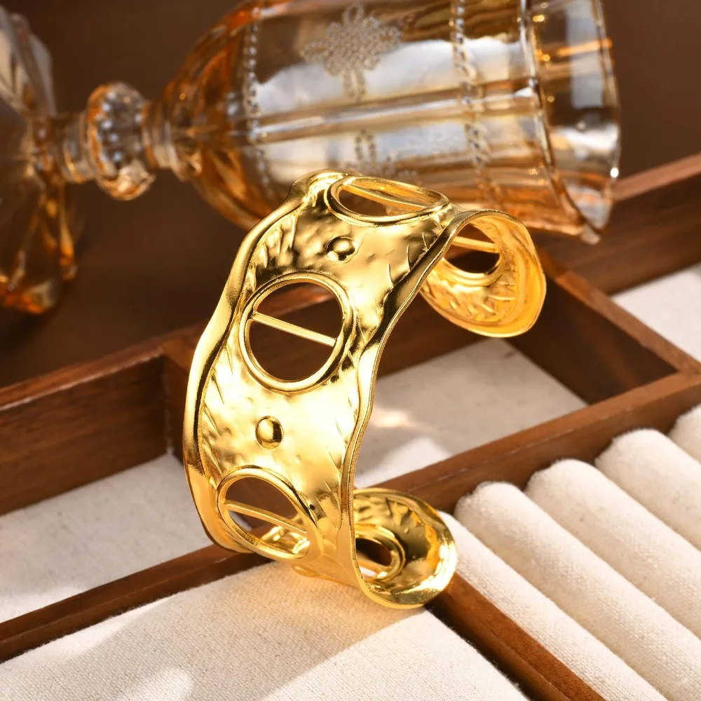 

Adjustable Golden Metal Bracelet Retro Geometry Silk Scarf Open Bracelets Western Style Popular Jewelry Exaggerated Bracelet