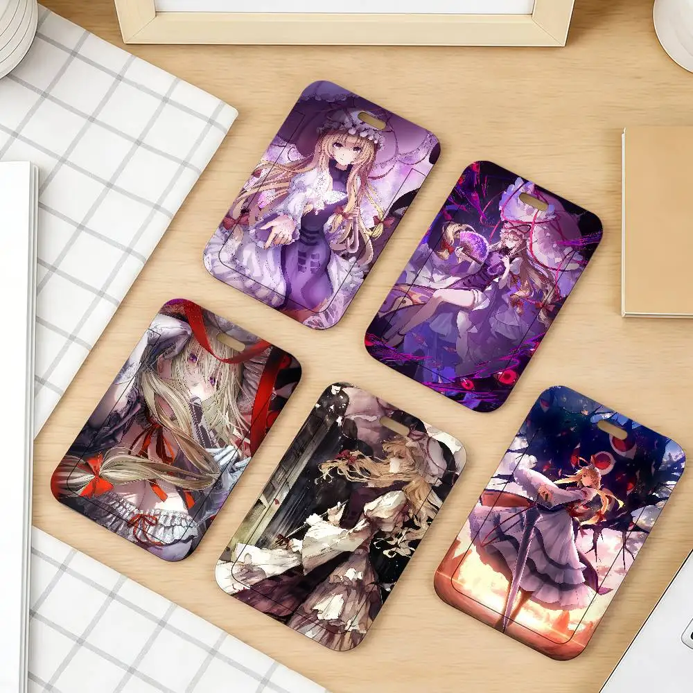 Llavero con funda para tarjetas del juego Touhou Project Yukari Yakumo, para tarjetas bancarias, de transporte público y de crédito.