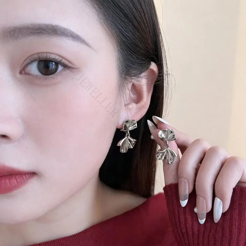 R7UF Delicate Ruffled Bowknot Earrings Comfortable Fit Alloy For Sensitive Skin