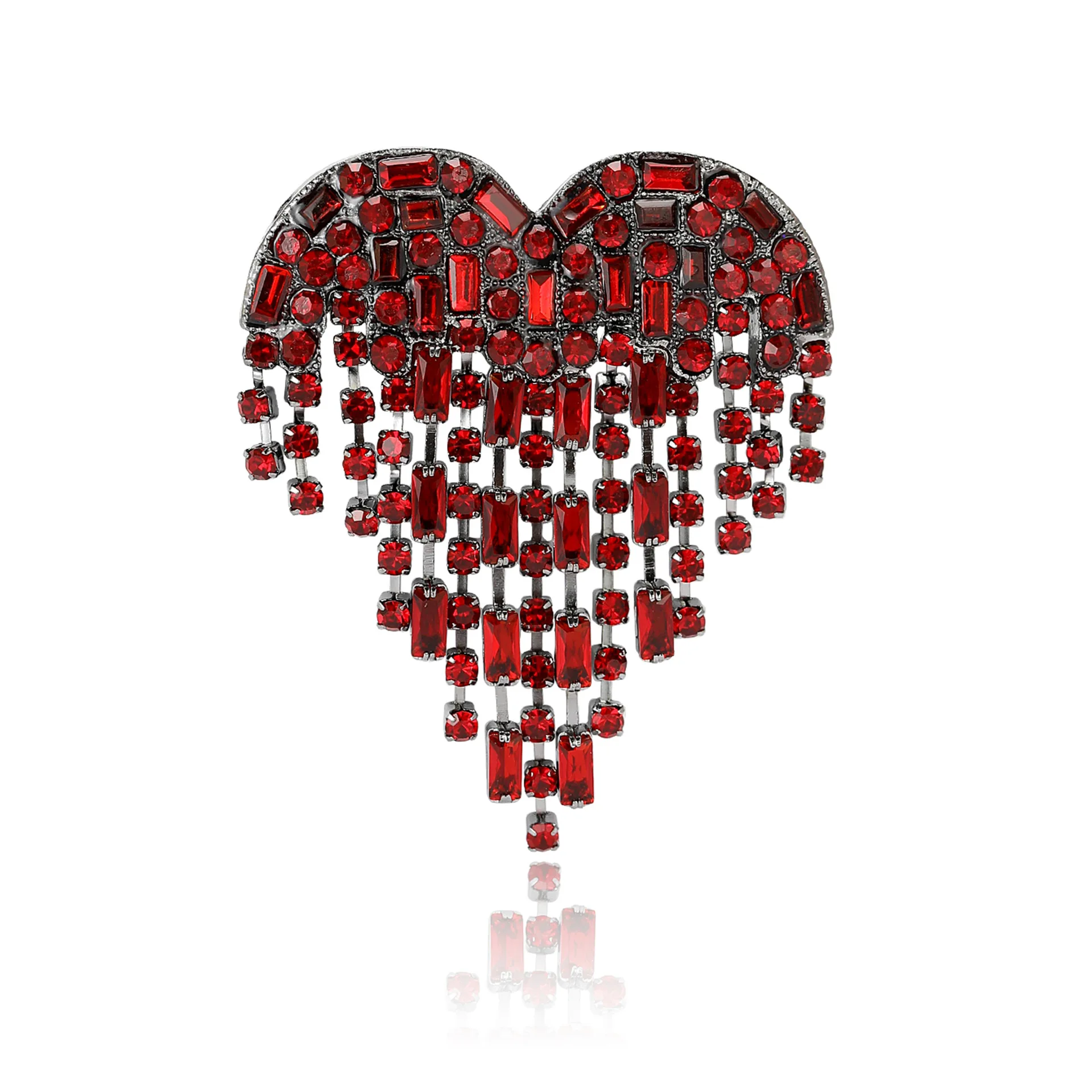Luxury Designer Jewelry Rhinestone Heart Tassels Brooches For Women Unisex Trendy Heart Brooch Pins Charms Wedding Party Gifts