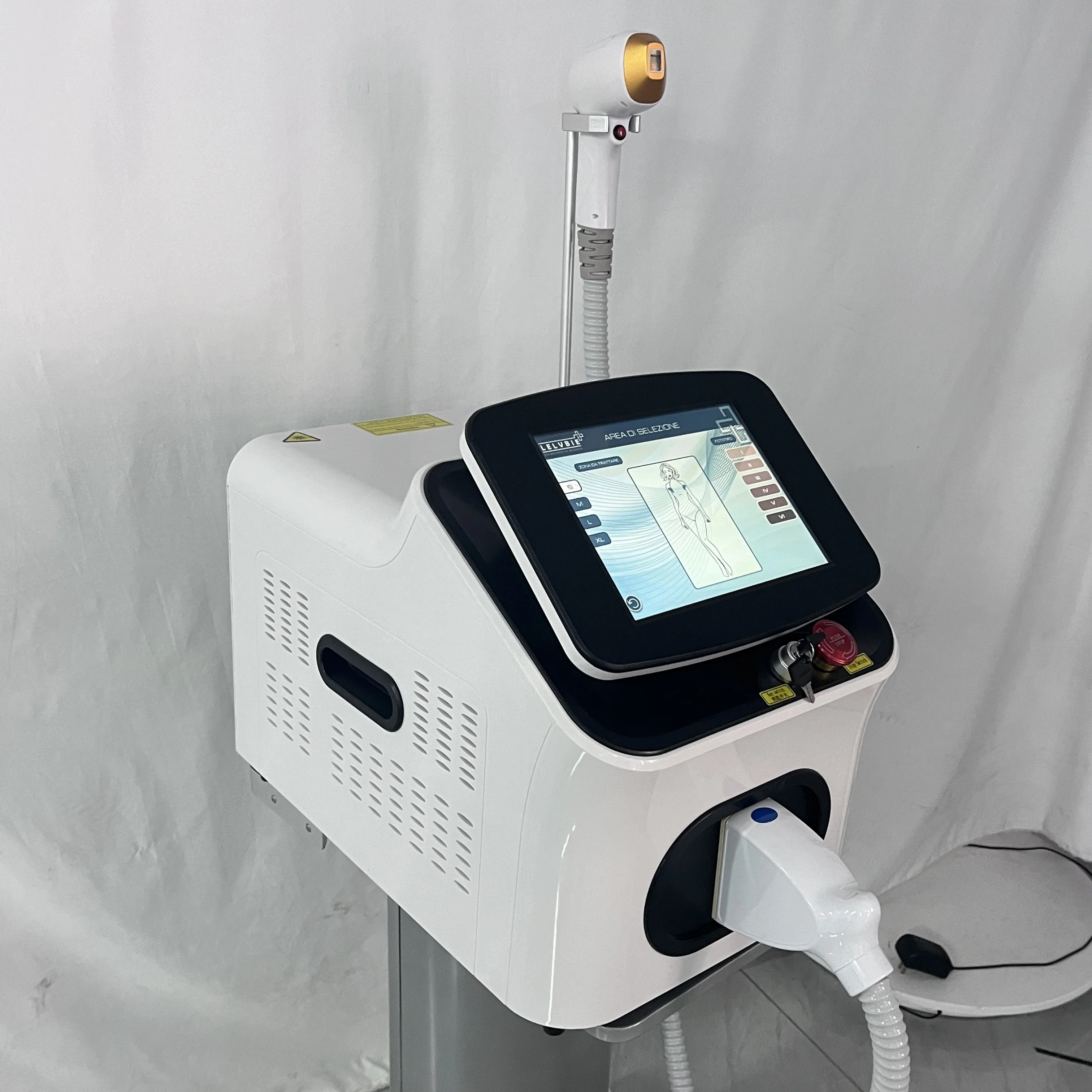 الجليد غير مؤلم الكسندريت الليزر مزيل الشعر الدائم 755nm 808nm 1064nm ديود آلة إزالة الشعر بالليزر إزالة الشعر النهائي