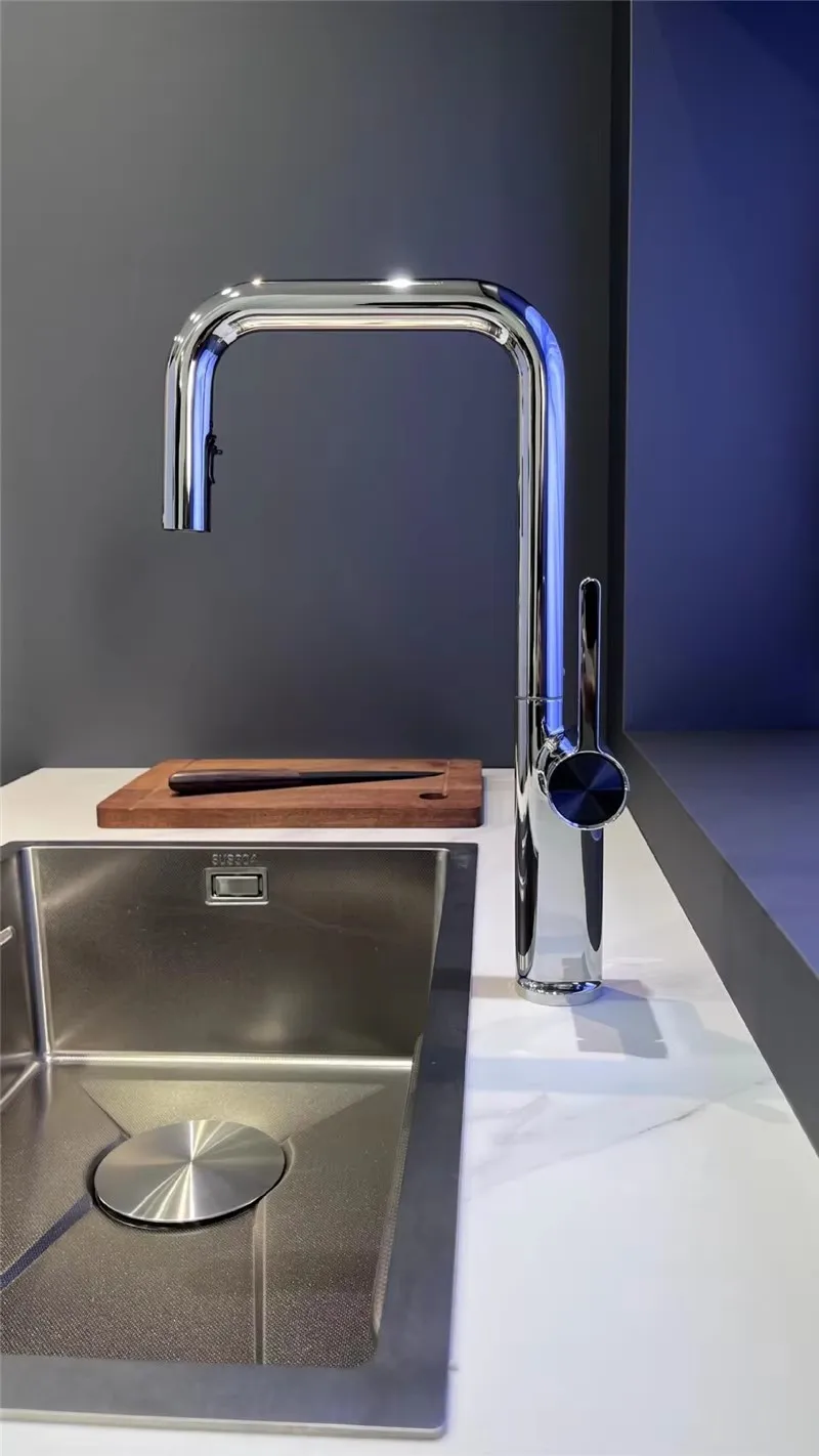 Geborsteld goud Uittrekbare keukenkranen Messing Rose Gold Gootsteenkranen Messing Gootsteenkraan Roterende uitloop Mengkraan Heet koud water Kraan