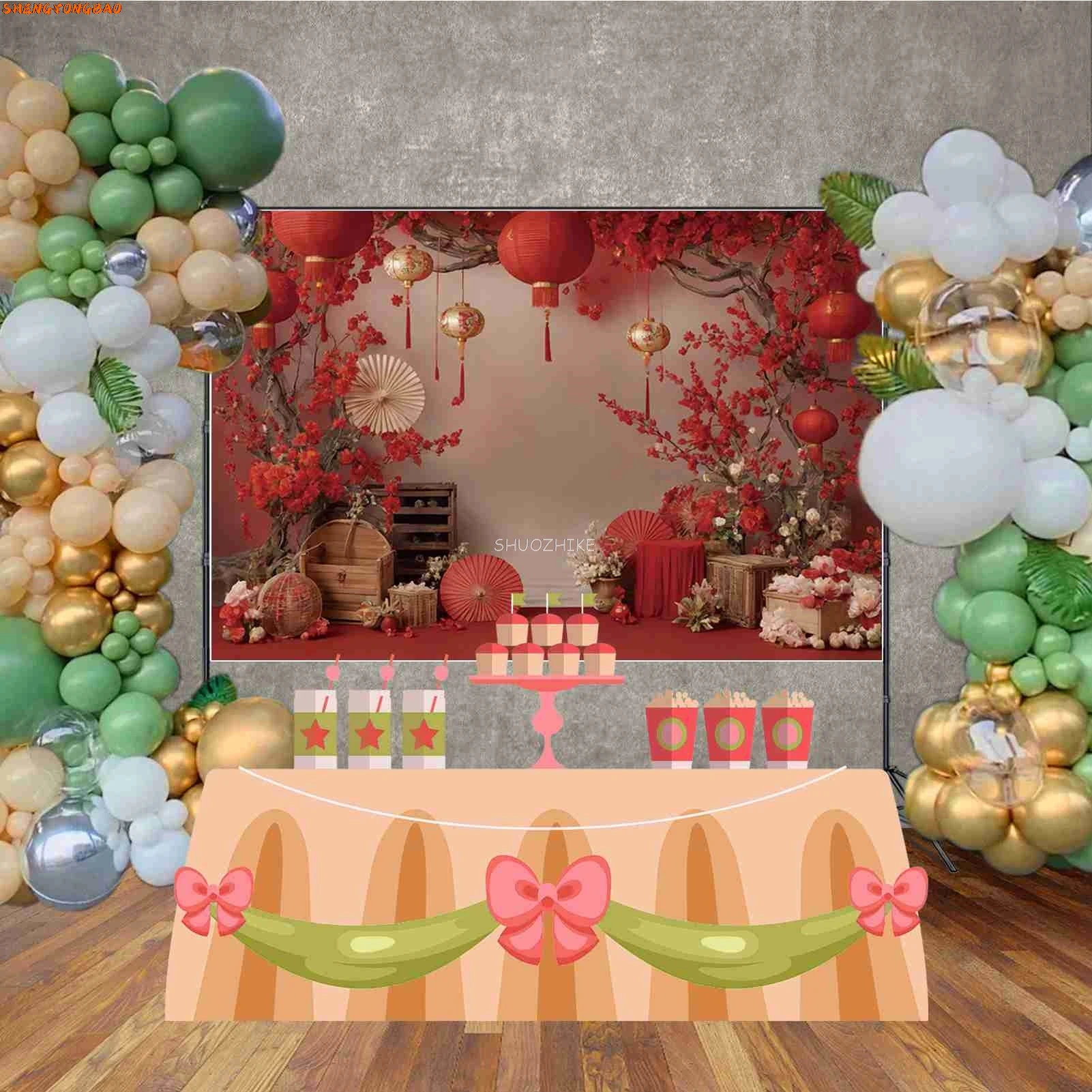 สวัสดีปีใหม่ ฉากหลังสีแดงทองจีนเทศกาลฤดูใบไม้ผลิโคมไฟKnotพัดลมดอกไม้พื้นหลังตกแต่งParty Home