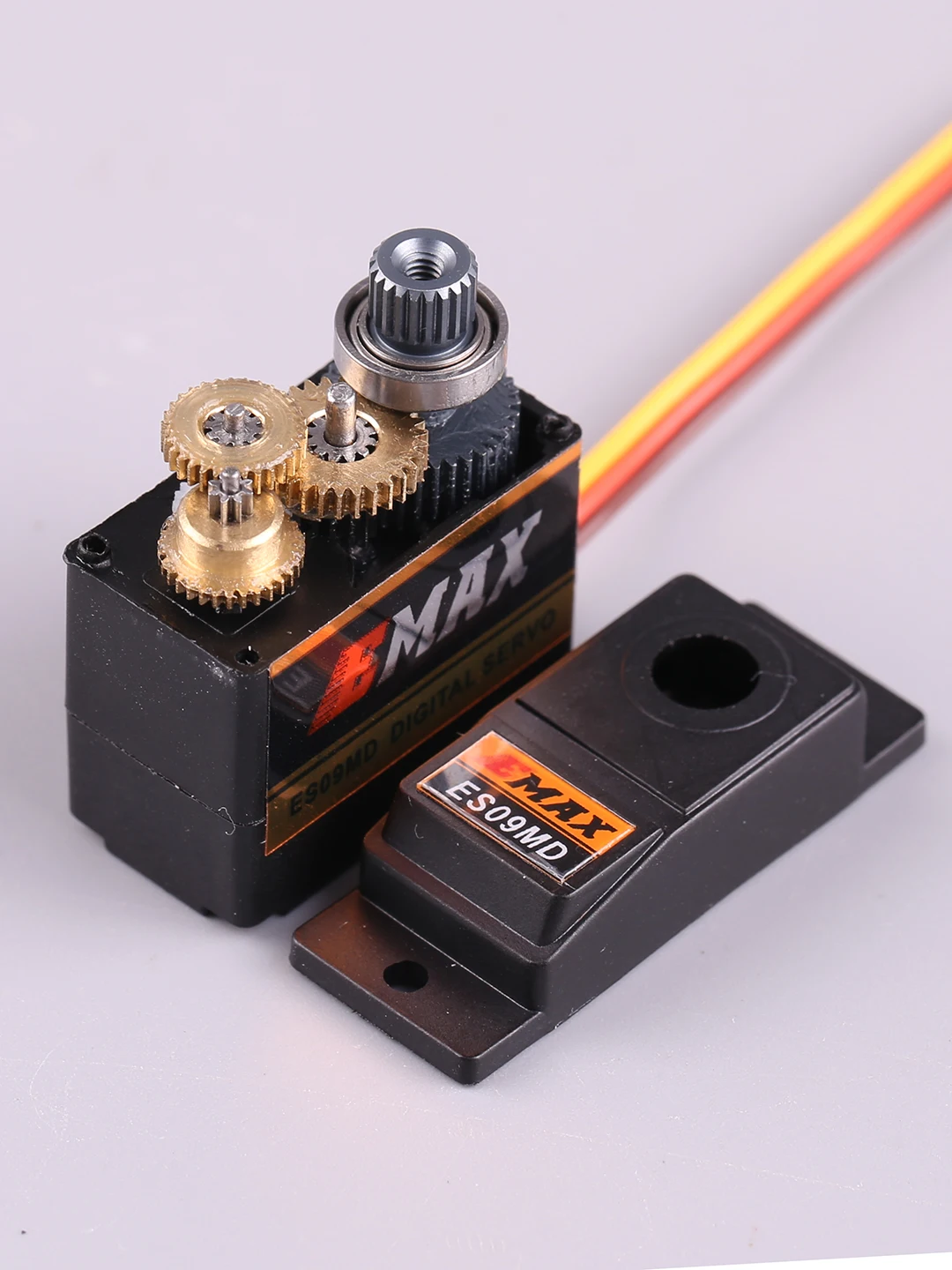 Original EMAX ES09MD Metal Digital Servo 14.8g Waterproof Servo with Gears for RC Car Helicopter Boat Airplane Accessories