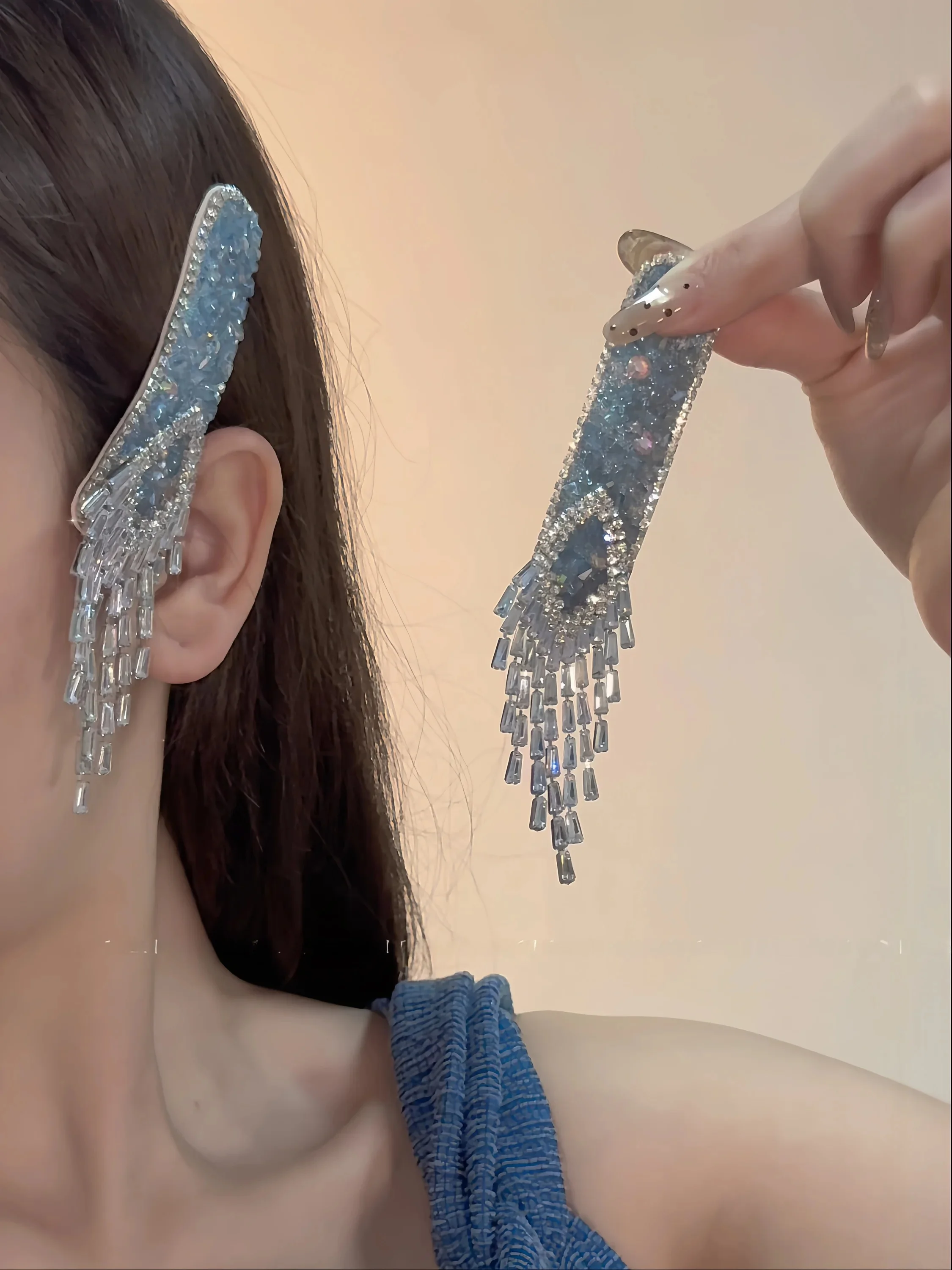 presilha-de-cabelo-elegante-com-diamantes-azuis-e-franjas-para-mulheres-acessorio-de-cabelo-vintage-versatil-estilo-luxuoso-da-mist-island