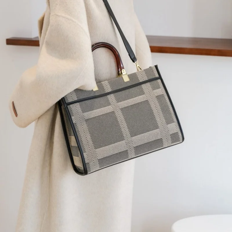 Модная кожаная женская сумка Элитный бренд Элегантная классическая винтажная пригородная сумка премиум-класса с деталями ​