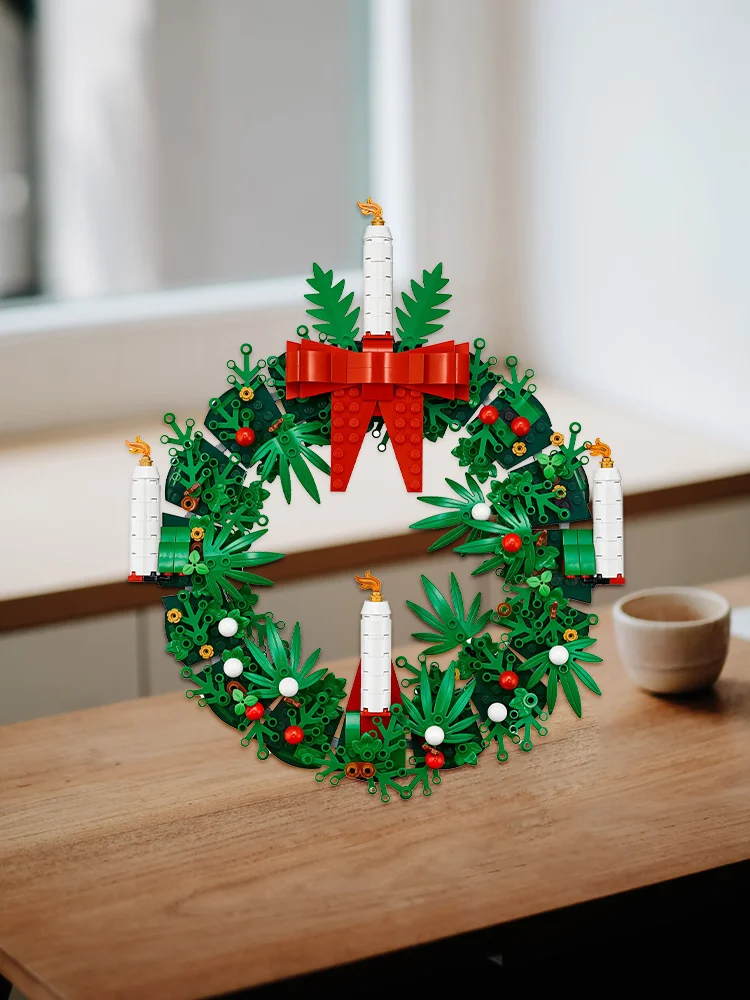 LEGO 40426 Christmas Wreath 2-in-1- Brand new, assembled building block toy holiday gift.