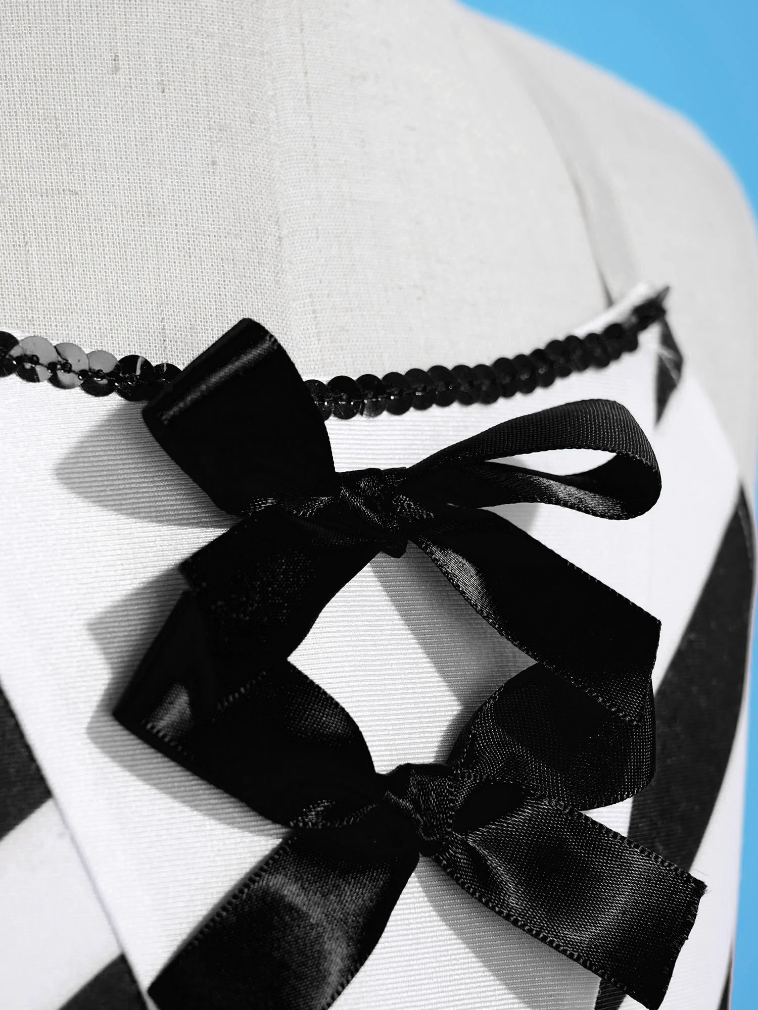 Vestito da balletto per bambini Tutu elegante Costume da ballo per bambini Pattinaggio di figura Dancewear senza maniche con costume cosplay natalizio Bowknot