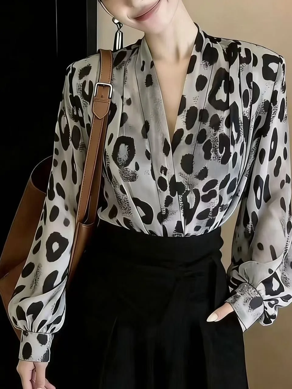 Elegant Leopard Print Shirt Women's Loose Fit Slimming Vintage Style Early Autumn New Arrival Fashionable Casual Shirt
