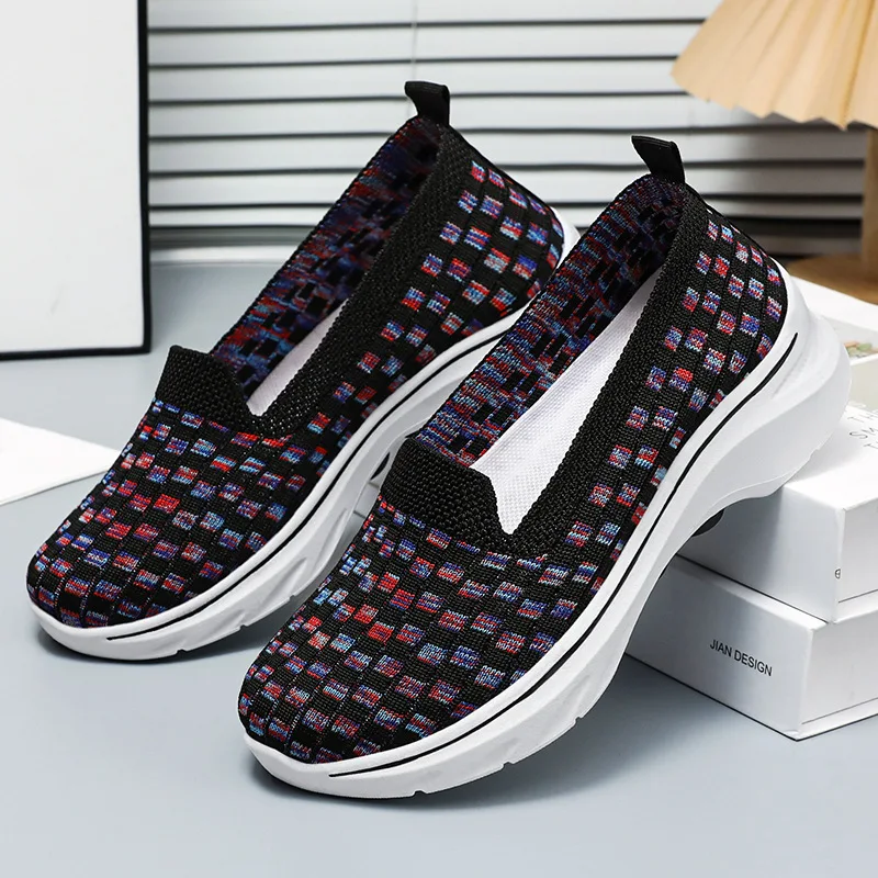 Spring new women's single shoes mesh breathable soft sole women's shoes color matching flat casual shoes