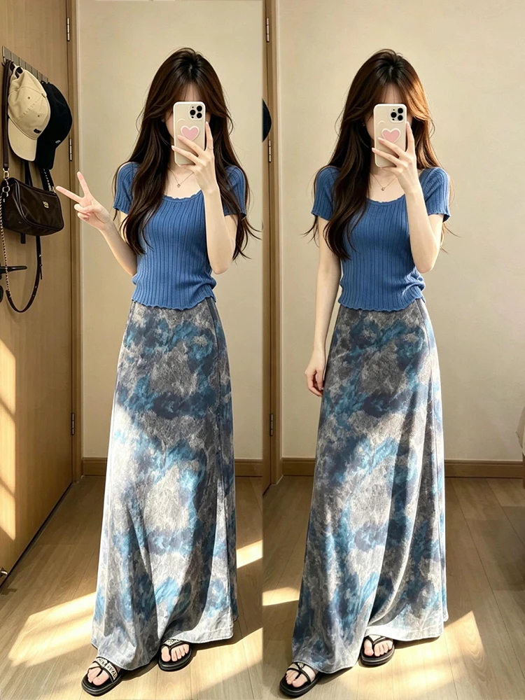 

Blue Knitted Top And Gradient Skirt Set Women's Summer Fashion Loose Style Ensemble Comfortable High Waist Long Skirt