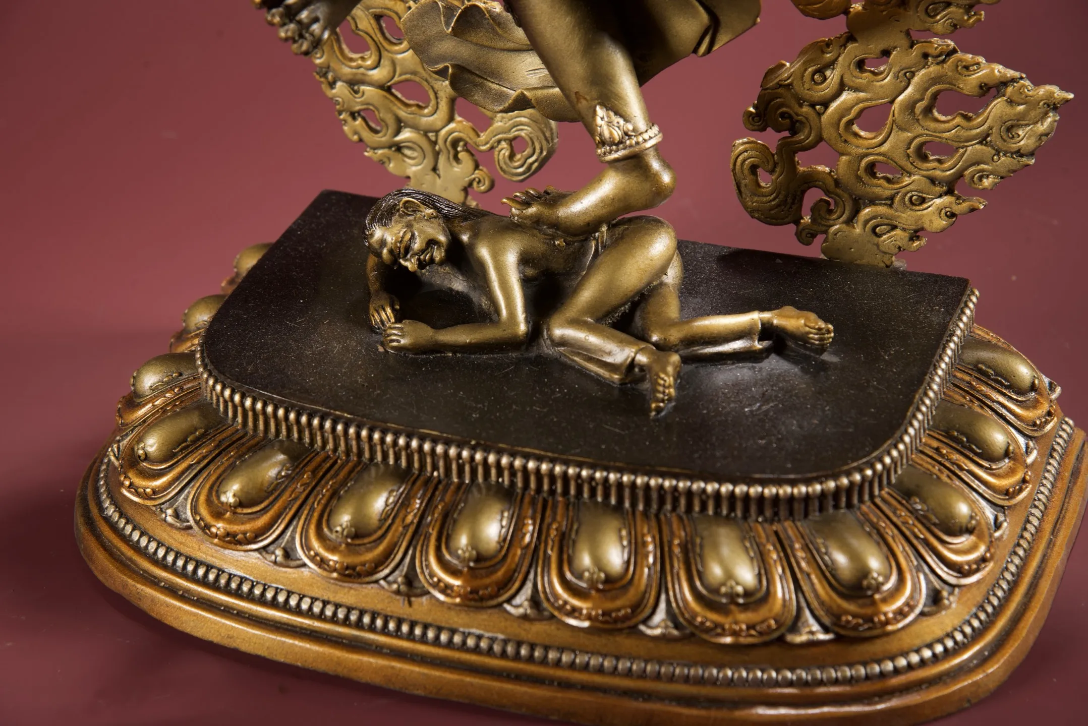 

Old Bronze Gilded Silver Painted Manjusri Bodhisattva Buddha Beast texture Backlight Lotus Throne Amitabha Worship Hall