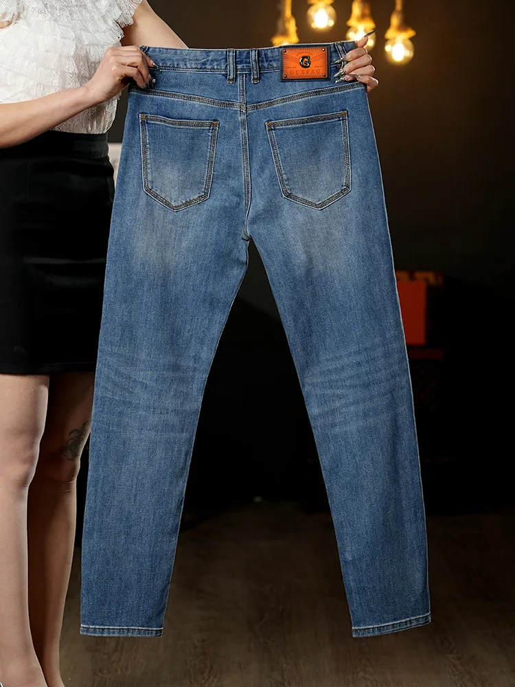 

Новинка 2025, летние элитные синие джинсы, мужские облегающие эластичные брюки на небольшую ногу, модные брендовые универсальные тонкие джинсовые брюки