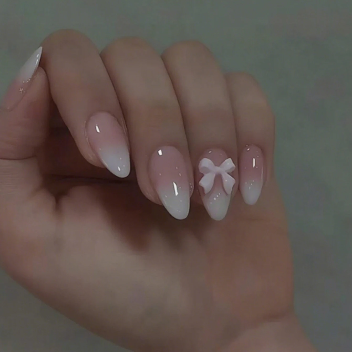 

24PCS Pressing Acrylic Medium Almond Fake Nails With Pink Bow Design, Suitable For Female And Female Nail Art