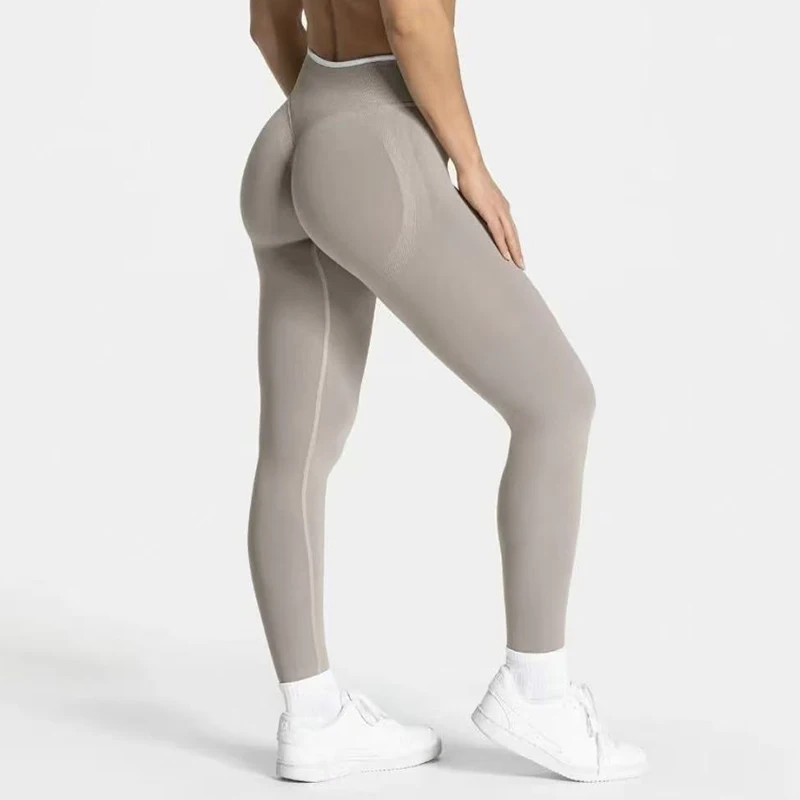 Thumbnail 4 - #41 Best Womens Pants to Buy In 2026