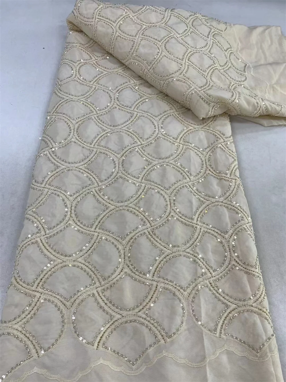 African Cotton Lace Fabric 2024 High Quality Lace Sequins Material Nigerian French Mesh Lace Fabrics For Women Wedding 5YWp604-1