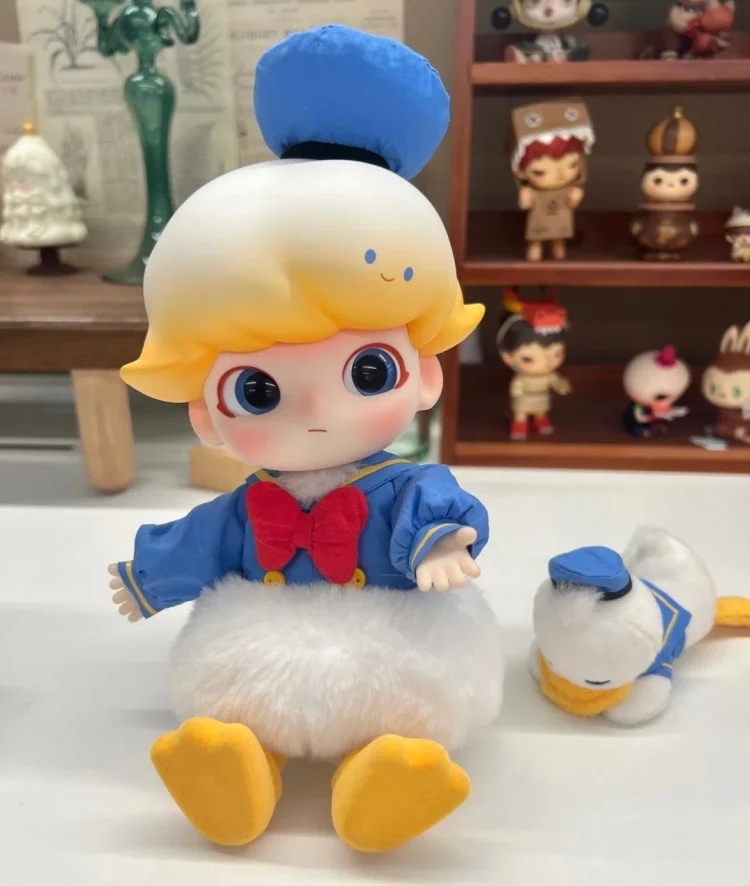 ディムー-ドナルドダックのモバイルフィギュア,1,8,かわいい,ディムーのアヒルのデザイン,収集可能なモデル,テーブルトップの装飾,クリスマスプレゼント,新しい,本物