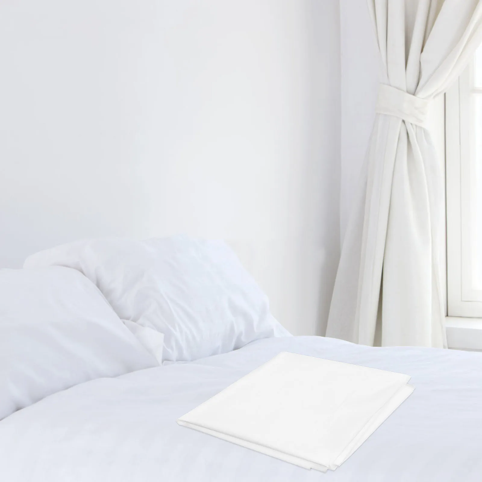 

1Set Disposable Bed Sheet Quilt Cover Pillowcases Four-Piece Set Travel Bedding Soft Breathable Hygiene Disposable Beddings