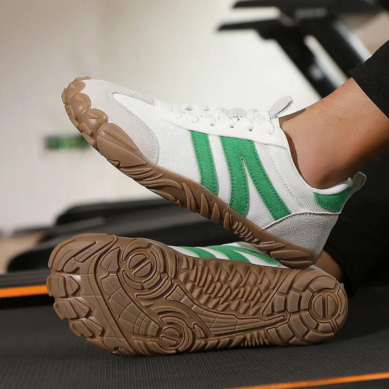 

Новые кроссовки 2026 года с широким носком для мужчин и женщин, минималистичные, с нулевым перепадом высоты, ретро, для активного отдыха, нескользящие, для ходьбы, повседневные кроссовки