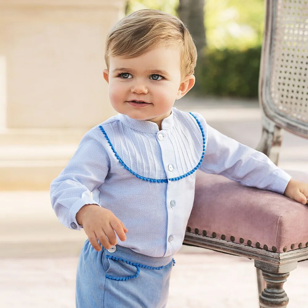 2024 Elegantes Baby-Jungen-Geburtstagskleidungsset für Kinder im britischen Stil, weiße Bluse + blaue Hose, Kleinkinder oben und unten, Kinder-Outfit