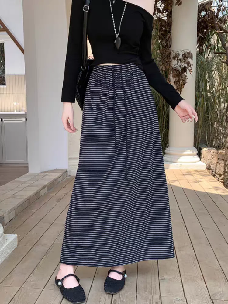 Vintage Striped Knit Midi Skirts For Women High Waist Bodycon to A-Line Chic Skirt Straight Fit Effortless Fall Style