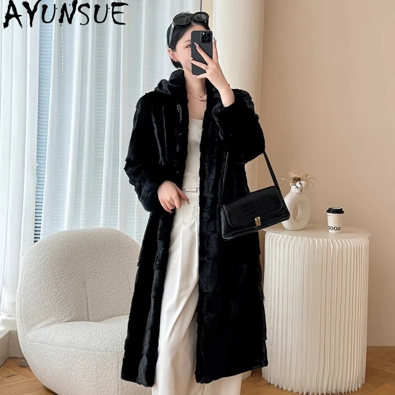 AYUNSUE معطف فرو المنك امرأة معطف الفرو الأسود 2025 معاطف الشتاء الجديدة للمرأة ملابس عصرية فاخرة للمرأة Pelzmantel Damen