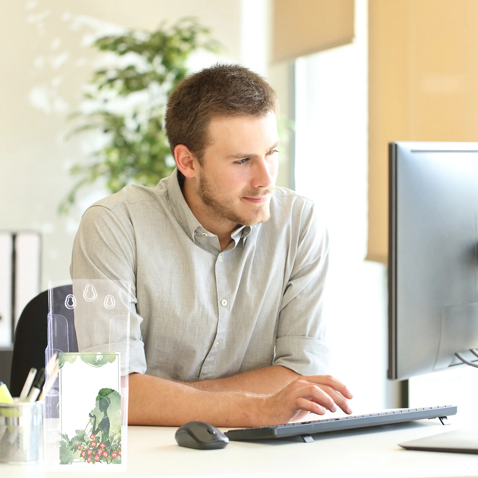 

Business Card Holder Portable Desktop Organizer Small Size PP Material Card Stand Display Holder for Business Cards Office