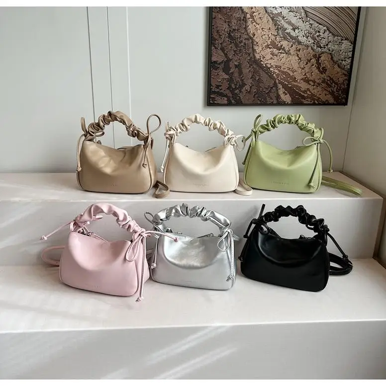 

Faionable Cloud-aped Women's Handbag Spring Summer New Sle Single oulder Crossbody Bag Soft PU Leather Neutral Color