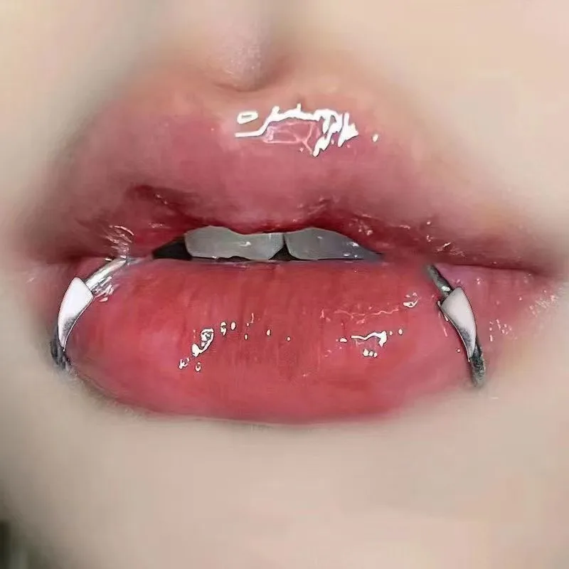 1pair Y2K Vintage Vampire Fangs Stainless Steel Lip Ring Non-Piercing Clip-On Lip Cuff Punk Goth Unisex Lip Stud for Daily Wear - Image 3