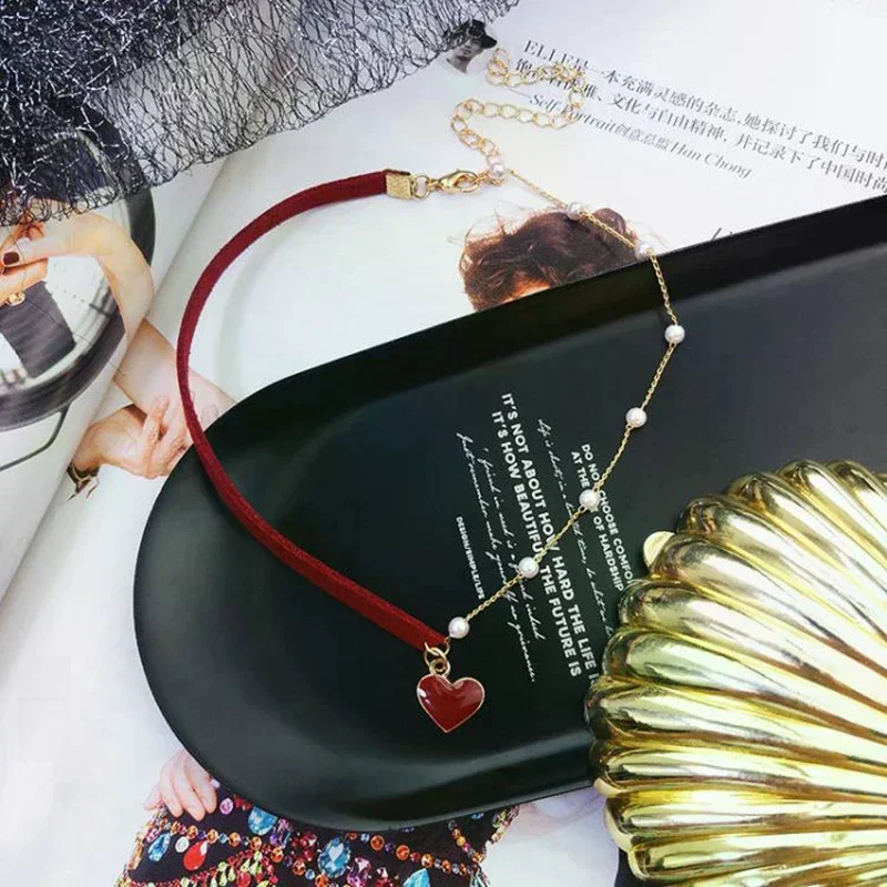 Модные-женские-жемчужные-асимметричные-колье-чокеры-с-красным-сердцем-очаровательные-ювелирные-изделия-подарки