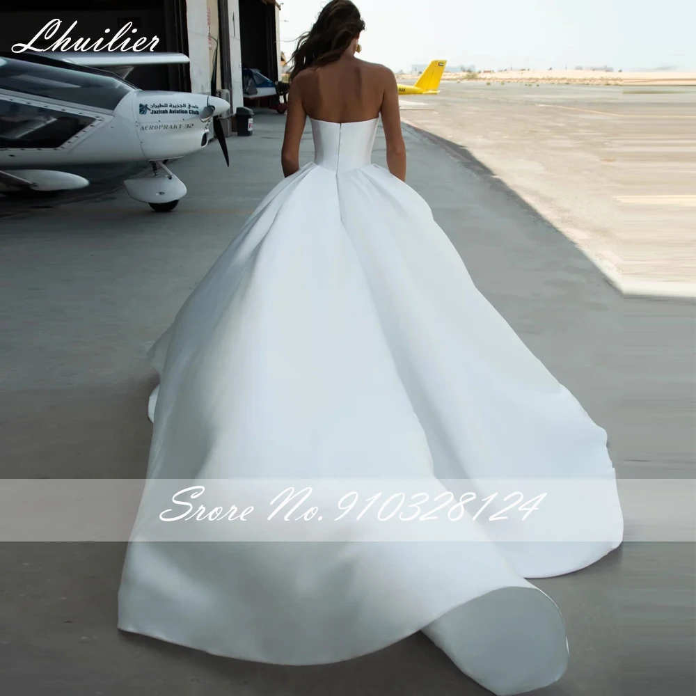 Lhuilier مخصص ألف خط فساتين الزفاف الساتان حمالة فساتين الزفاف بلا أكمام مع قطار مصلى