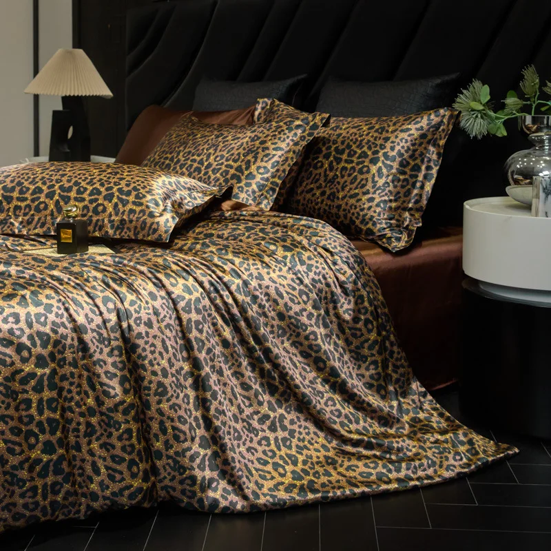 

Leopard Print Silk Satin Luxury Bedding Set Duvet Cover Bed Linen Queen King Double Sheets Comforter Reversible Glossy Luxe Euro