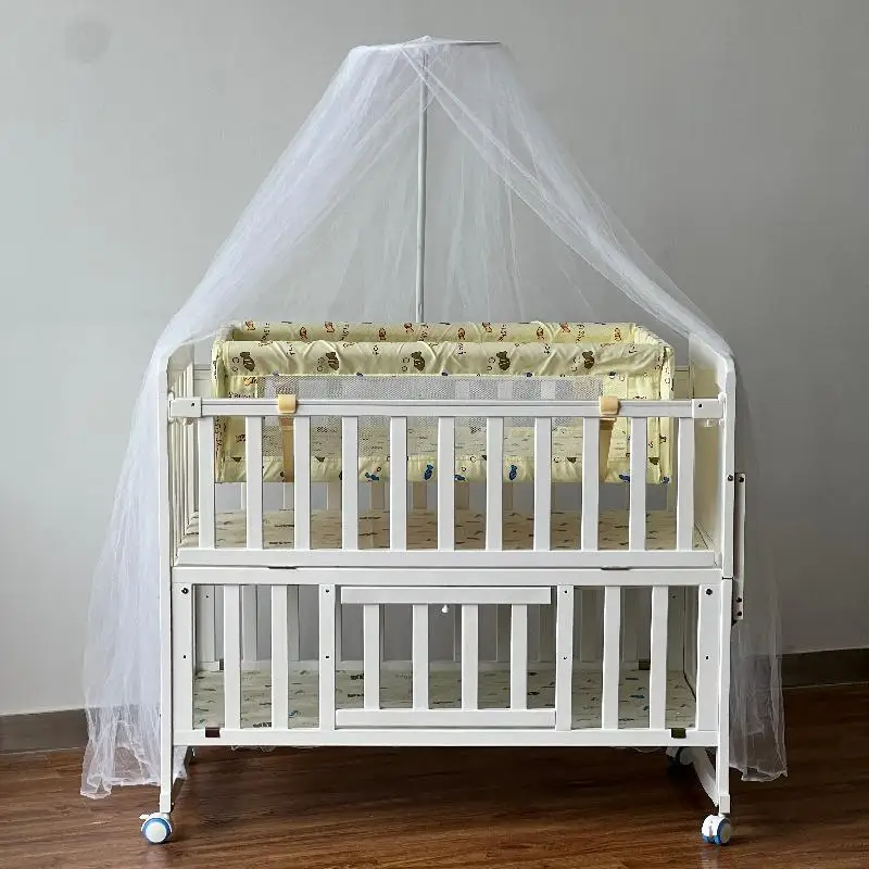 

Детская кроватка-люлька для новорожденных из дерева с сеткой от комаров и выдвижным ящиком для хранения