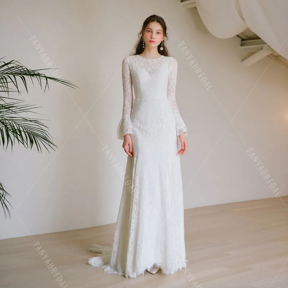 Customized Soft Lace Winter Wedding Dress O Ncek Long Sleeves A Line Sweep Train Bridal Gown Bridal Photoshoot Dress TSWD527