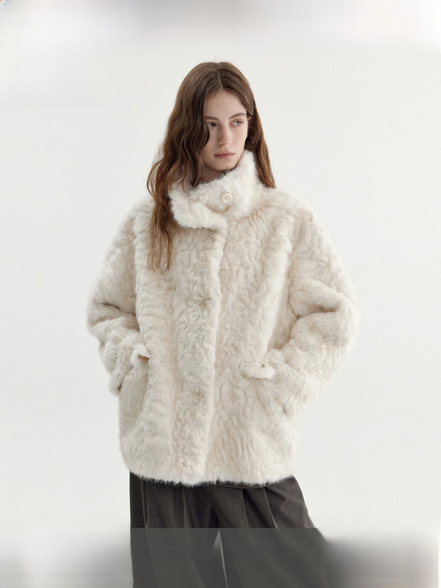 

Fano London Snow Season Texture Eco-friendly Fur Loose Slimming Warm Stand Collar Women's Coat Long Sleeve Polyester Fiber