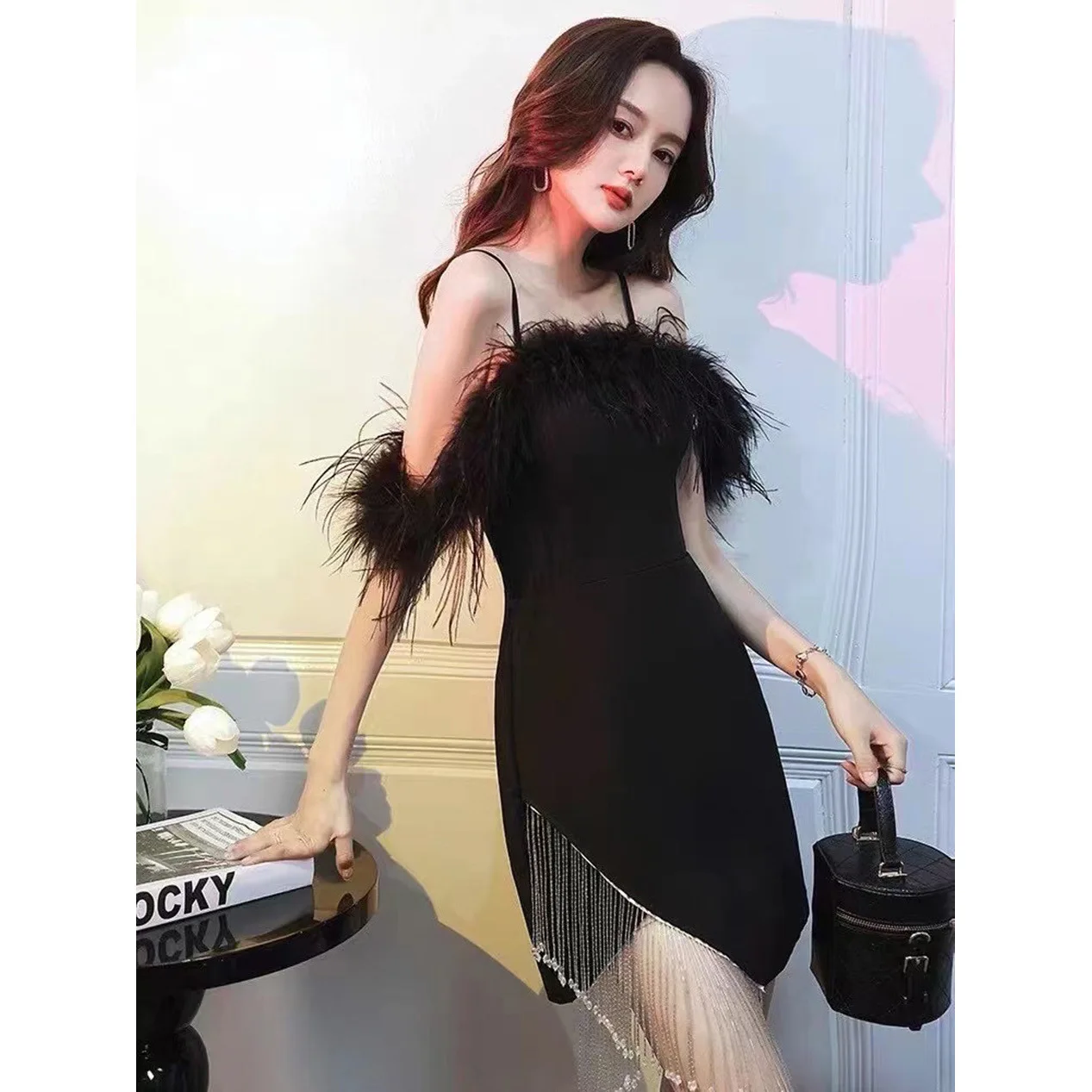 Black Sexy Mini Bodycon Tassels Dress Women Elegant Spaghetti Strap Feathers Sleeveless Celebrity Evening Party Dress Wholesale