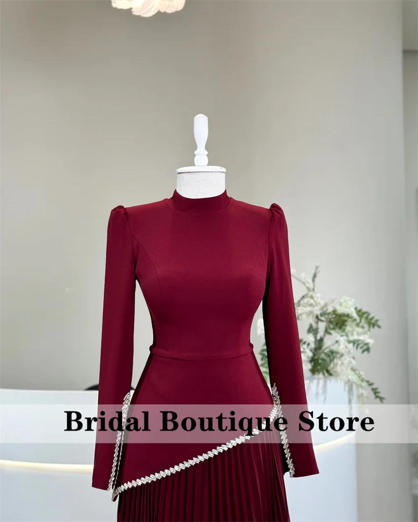 Robe de soirée rouge de luxe, col haut, manches longues, plis, cristaux, robe de soirée de mariage musulmane, robe de bal personnalisée, 2025