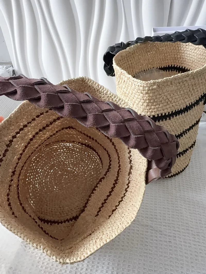 2026 Luxury Retro Natural Raffia Straw Woven Bucket Handbag Brand Women's Summer  Beach Bag Laffite Grass Striped Tote Bag