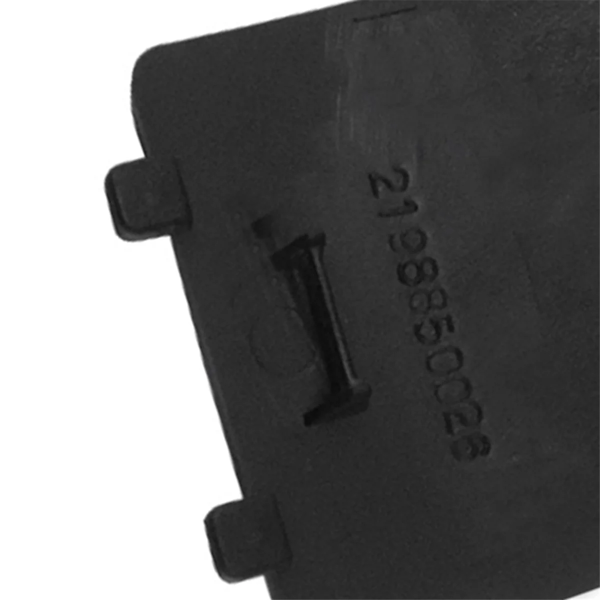 Automotive Front Bumper Tow Cover Bumper Tow Hook Cover for Mercedes-Benz CL- Class CLS 07-10 2198850026 A2198850026