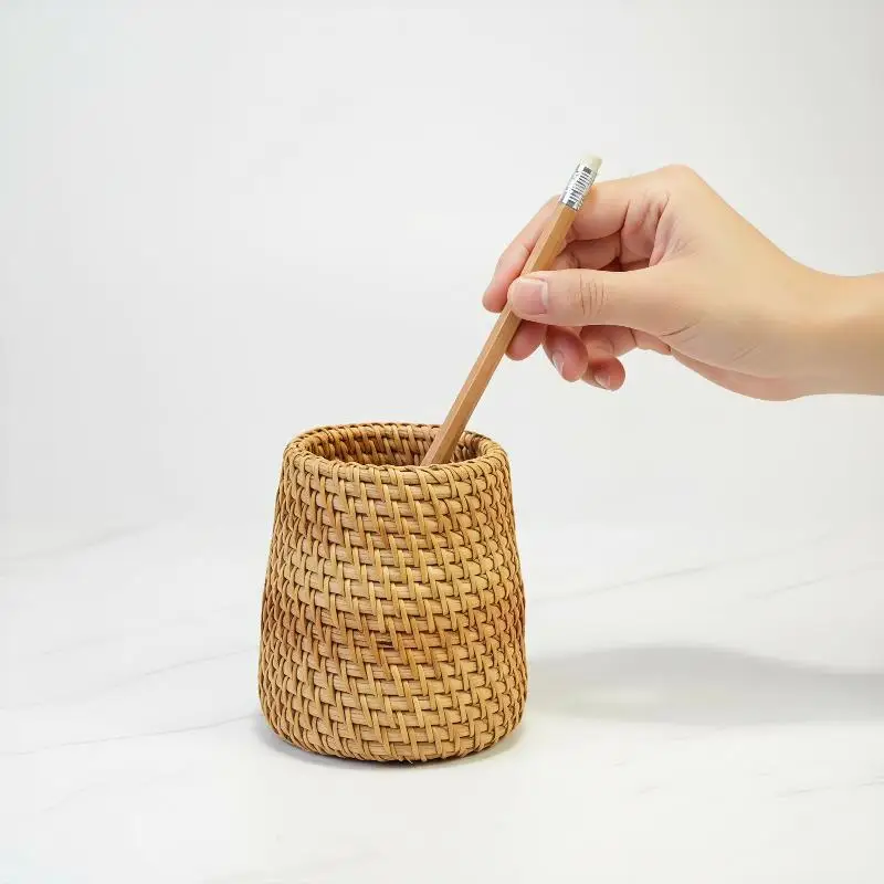 @*Rattan Pen Holder Space-saving Large Capacity Woven Desktop Organizer for Office School Home Stationery Storage