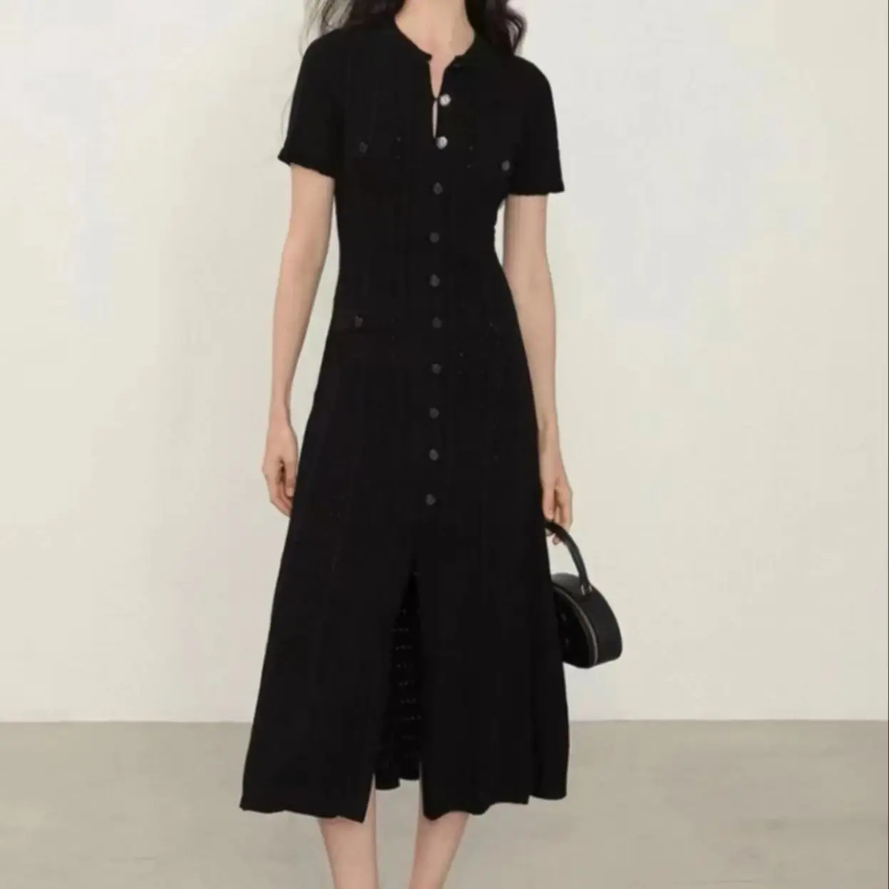 

High Quality Spring And Summer New Fashionable Socialite Style Knitted Hollow Round Neck Slim Fit Women's Short Sleeved Dress