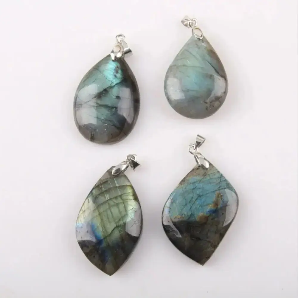 Natural Crystal Labradorite Original Stone Pendant Leaf Shape Polished Healing Energy Stone Increase Charm Unisex Jewelry Gift