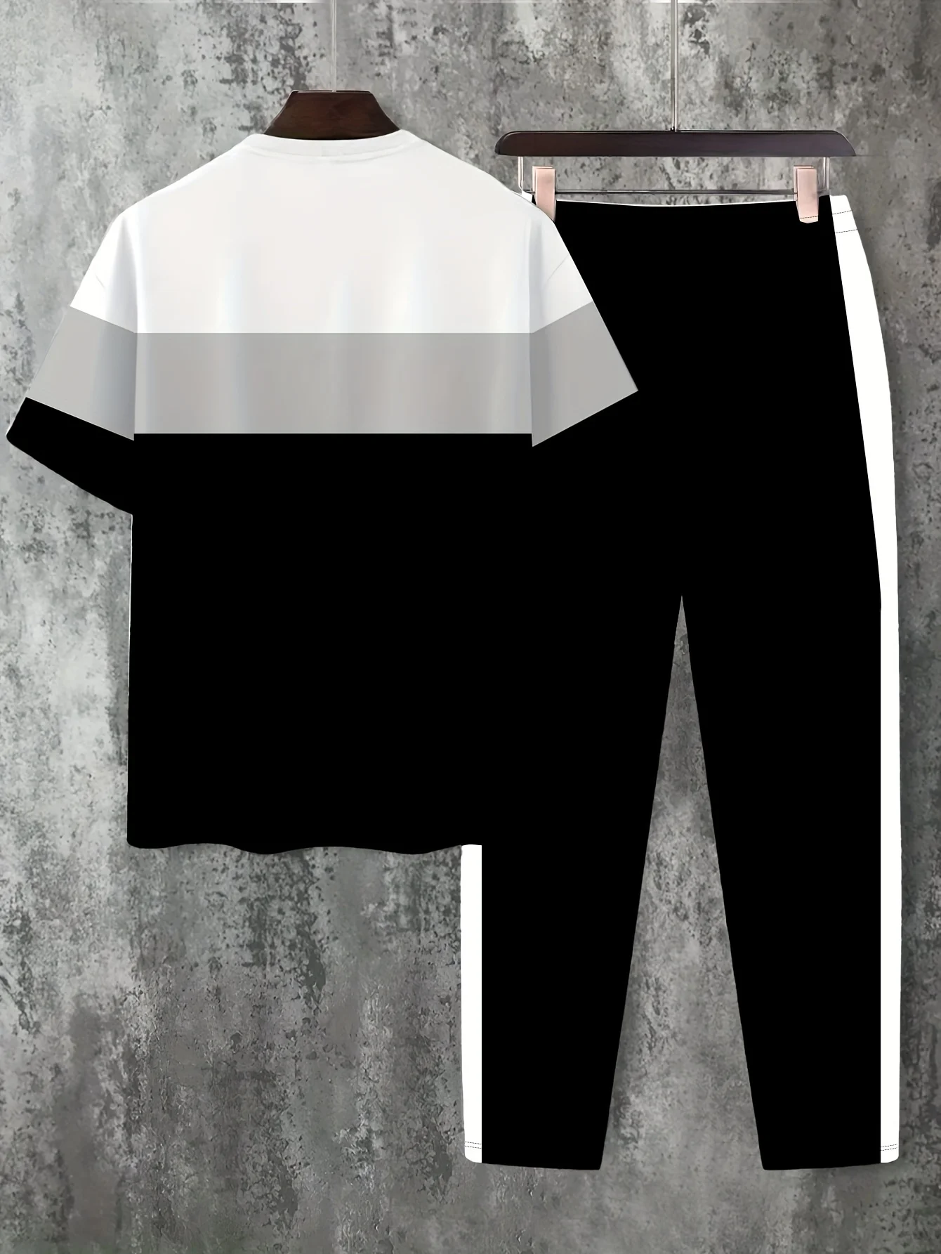 The brand-new men's set for summer 2025 features 3D smile printing which is casual soft lightweight and quick-drying